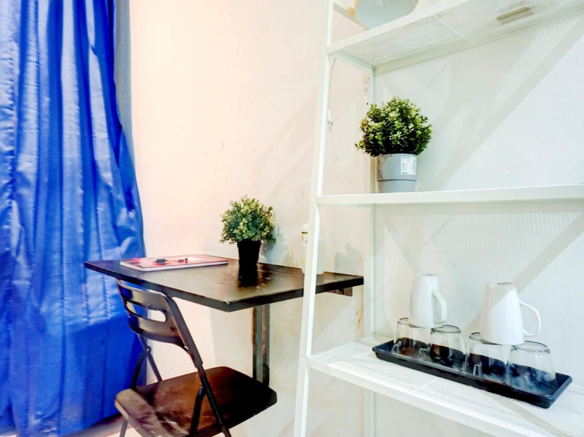 Oyo 90438 Mampang 34 Residence Jakarta Luaran gambar