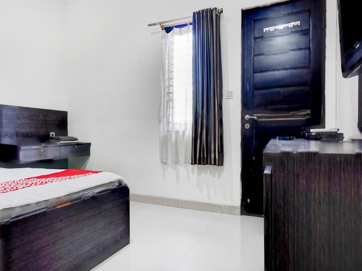 Oyo 90438 Mampang 34 Residence Jakarta Luaran gambar