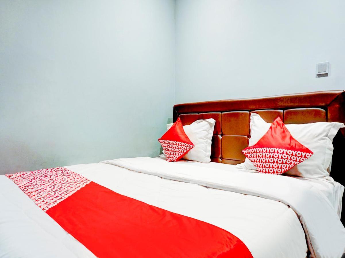 Oyo 90438 Mampang 34 Residence Jakarta Luaran gambar